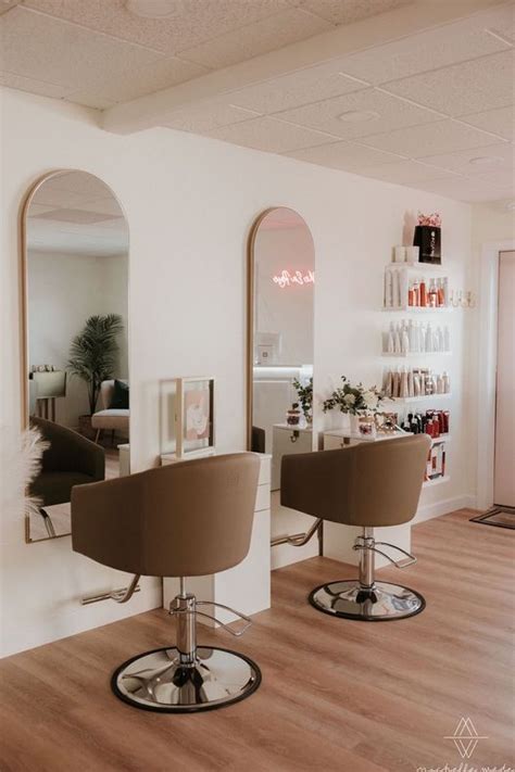 chanel rose salon